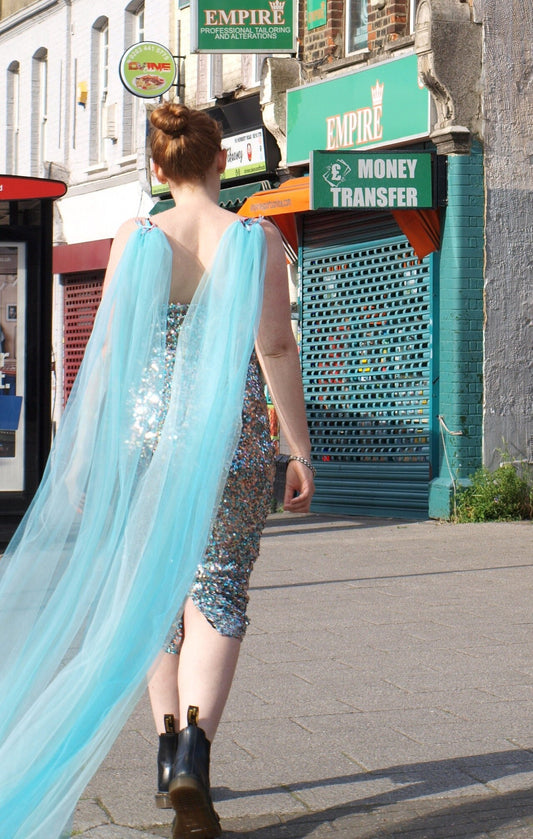 Tulle bridal wings  / Something blue wedding cape / Love birds bridal cape / Veil alternative / Punk wedding / Festival wedding